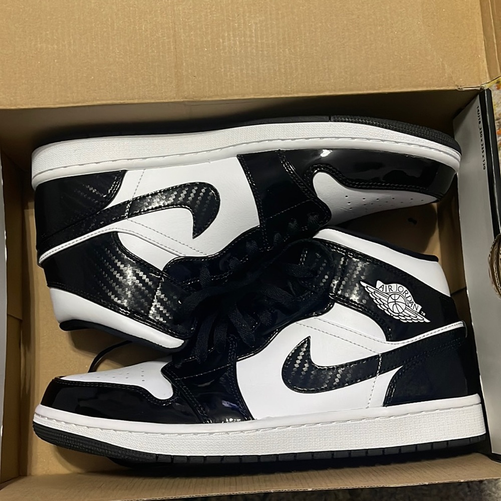Air Jordan 1 Mid Se Asw